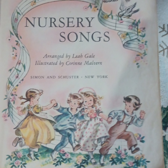 Nursery Songs A LITTLE GOLDEN BOOK 9TH Edition February 1946 - Picture 4 of 8